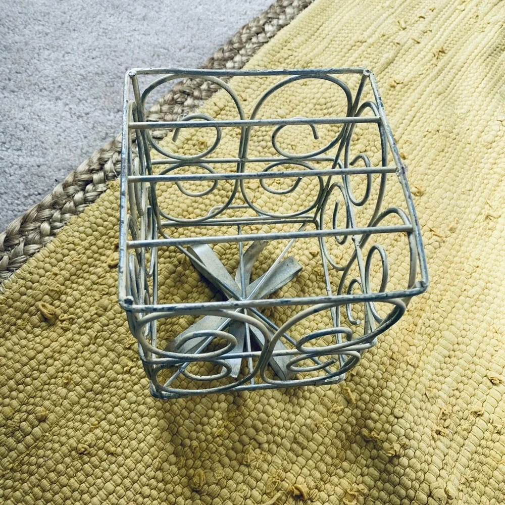 The Home Wire Gift Box Accent